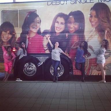 fiftwsquad's tweet photo. - vo te mostra uma coisa mas não chora
- ta 

WORK TOGETHER HARMOS #WorkFromHome #BestMusicVideo #iHeartAwards https://t.co/3quWyu6n2l