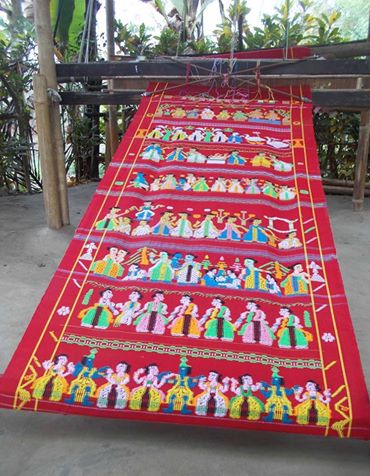 eclectictweets's tweet photo. Weaving is an important part of the cultural life of the people residing in #Majuli #Assam #NortheastIndia
@AssamAdda @Assam_24X7 https://t.co/RFPiXfxZsq