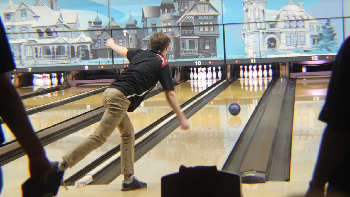 Lowellbowling's tweet photo. Logan on lane 11. #EveryPin https://t.co/AjyntiYjkq