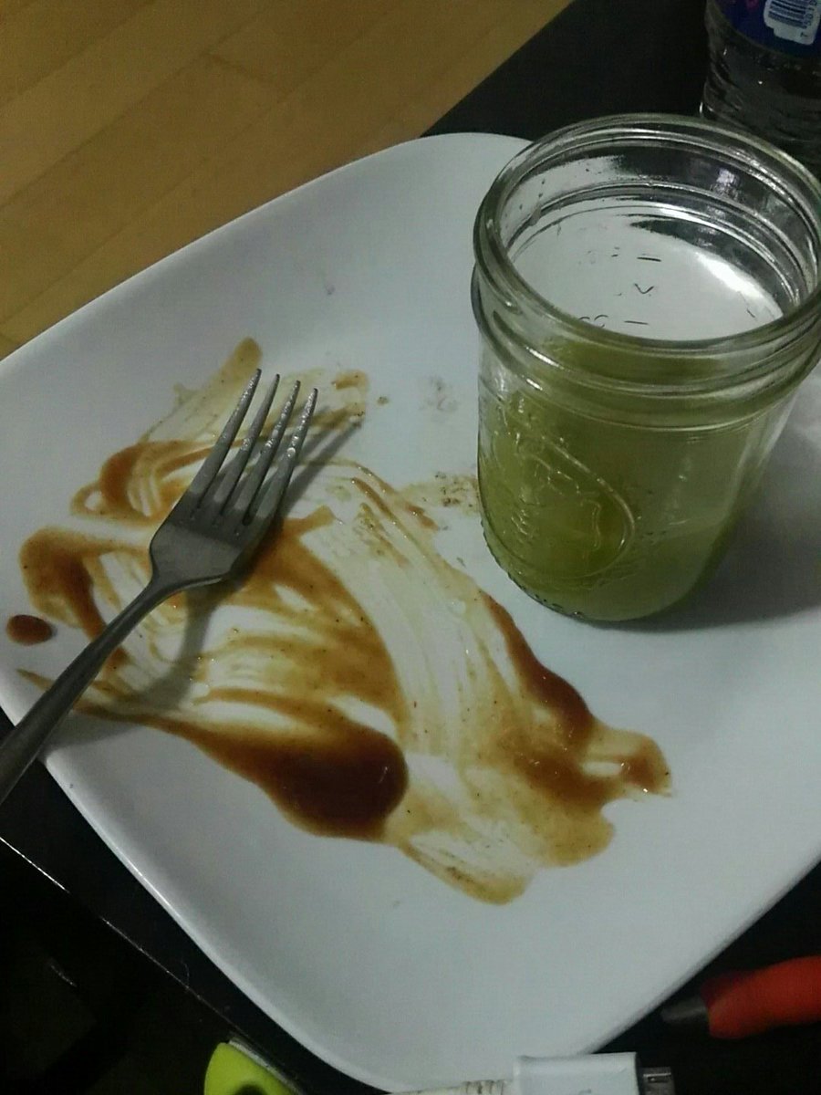karoja29's tweet photo. @ItsSpoilerTime así de buenos estaban! Nada que envidiarle a #TopChefMex jajajajaja https://t.co/BT1y4cpgw1
