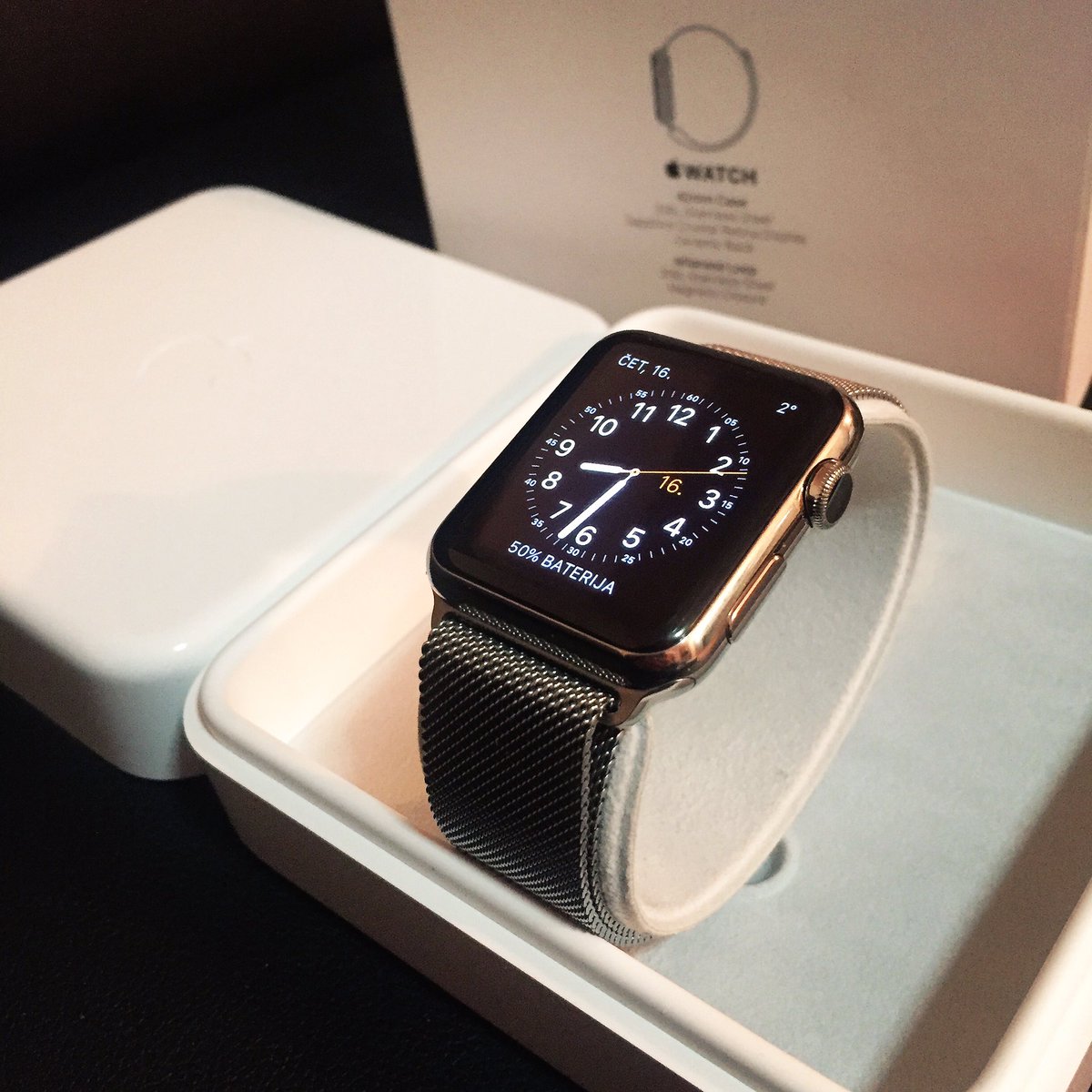 #AppleWatch  #Apple  <a href="/tim_cook/">Tim Cook</a>  <a href="/Apple/">Apple</a>  😍😍😍