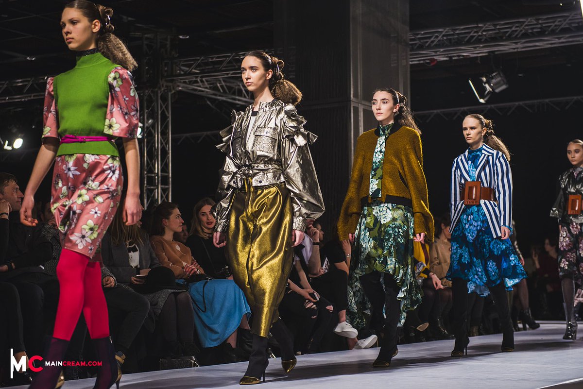 THEO_moda's tweet photo. #THEOFW1718 #fashioncollection @maincream_com #mbfw #fashionmedia #ukrainiandesigner #THEOfashion #picoftheday #fashionista #dailyfashion https://t.co/RwQwaHio6K