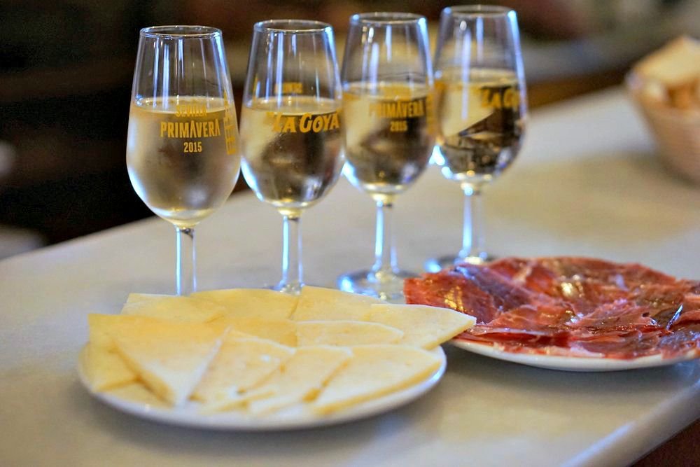 Dreaming of some dry sherry on our Devour Andalusia: A Delicious 9-Day Journey Through Southern Spain trip! 

buff.ly/2lCfixV