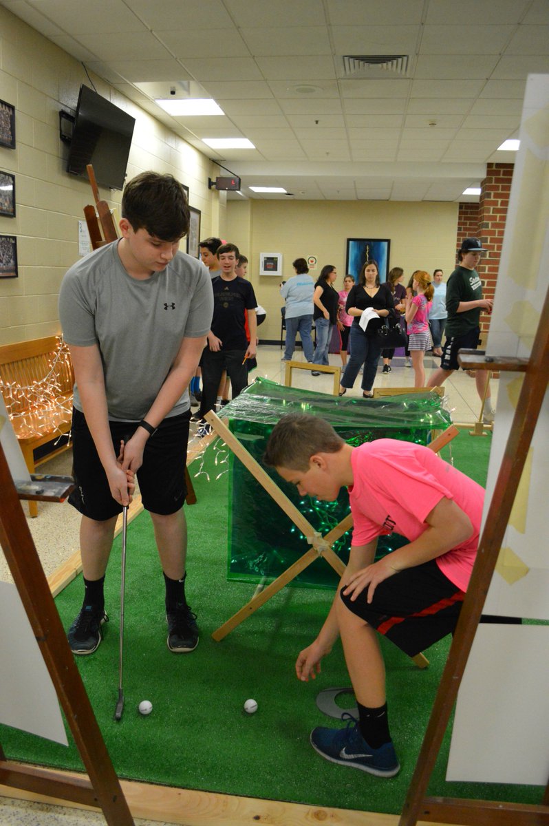 Mini golf <a href="/Rustin2017/">Class of 2017</a>! Raising money for <a href="/helphopeliveorg/">Help Hope Live</a> to support injured Rustin senior Madeline Duffy. ow.ly/LAx7309lcT1