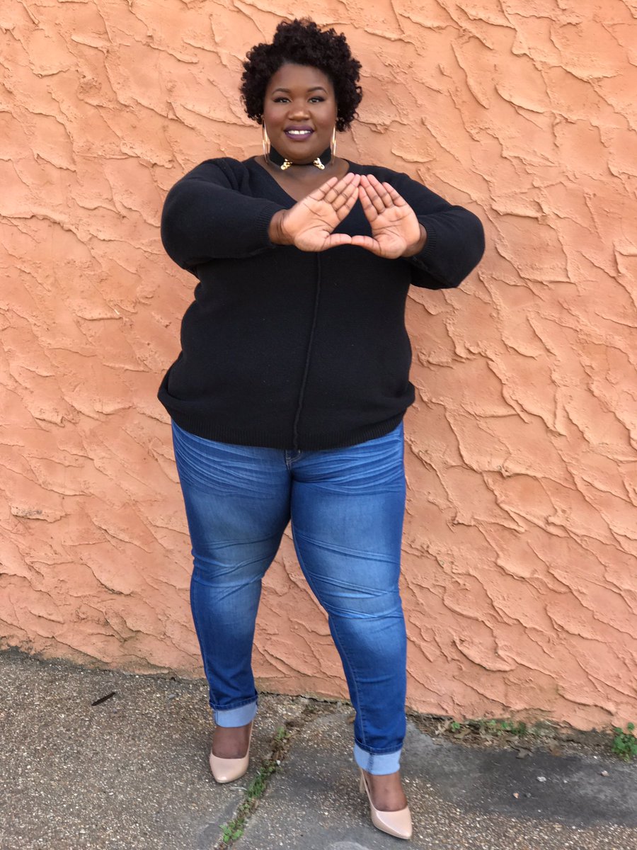 ashstonia's tweet image. Delta Sigma Theta Sorority, Inc. Howard University, January 13, 1913. Oo-Oop ❤️🐘 
#DeltaTwitter #MuKappa #DST