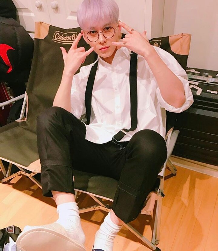 hi5hli5ht's tweet photo. if u said Highlight didnt debut yet bcs they havent released any music then it means this is Highlight's member Yong Junhyung predebut pic https://t.co/0FIfYmJTCk