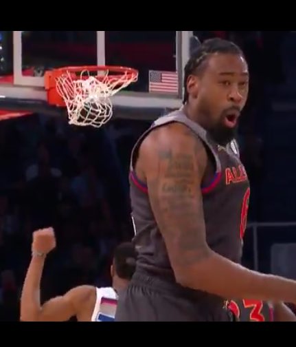 GodBodyXali's tweet photo. This is not the face you should make after your teammate gets dunked on 😂😭🏀  #NBAAllStarWeekend2017 @DeAndre @StephenCurry30 https://t.co/Dj9KzkTSgn
