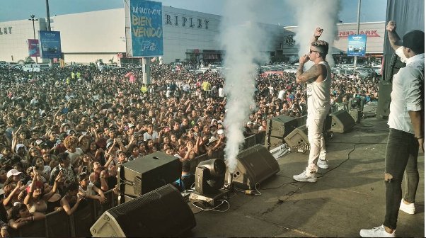 ModaTeMueve's tweet photo. @mario_hart en el #ShowModaVerano ¡Todo un éxito! 😁 https://t.co/QwAbCvQs7m