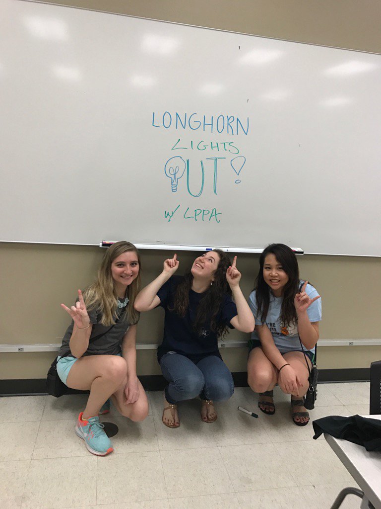 Tangdyansty's tweet photo. #longhornlightsout https://t.co/seWwKRNGot