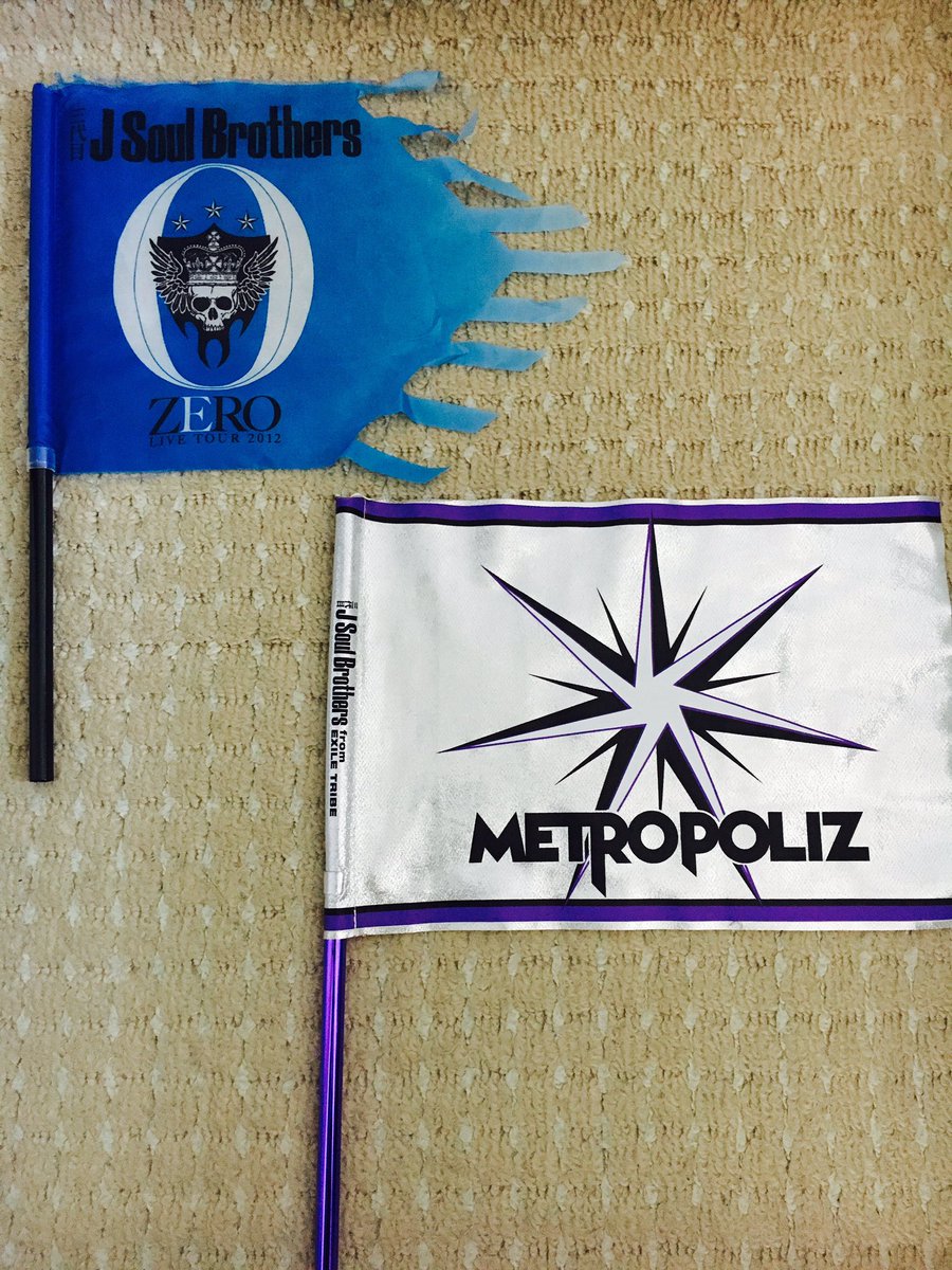aaaomiii's tweet photo. ブラックの進化🏴しみじみ
感じた瞬間☁️💕笑

ZEROの時代のはすーぐ
もけもけ糸出て来るし
振りすぎたらぽーーんって
旗の部分飛んでくの😂！！
今のブラックはそんな事
全く無くなったなぁ、、、❤️笑 https://t.co/CgVnB27lYv