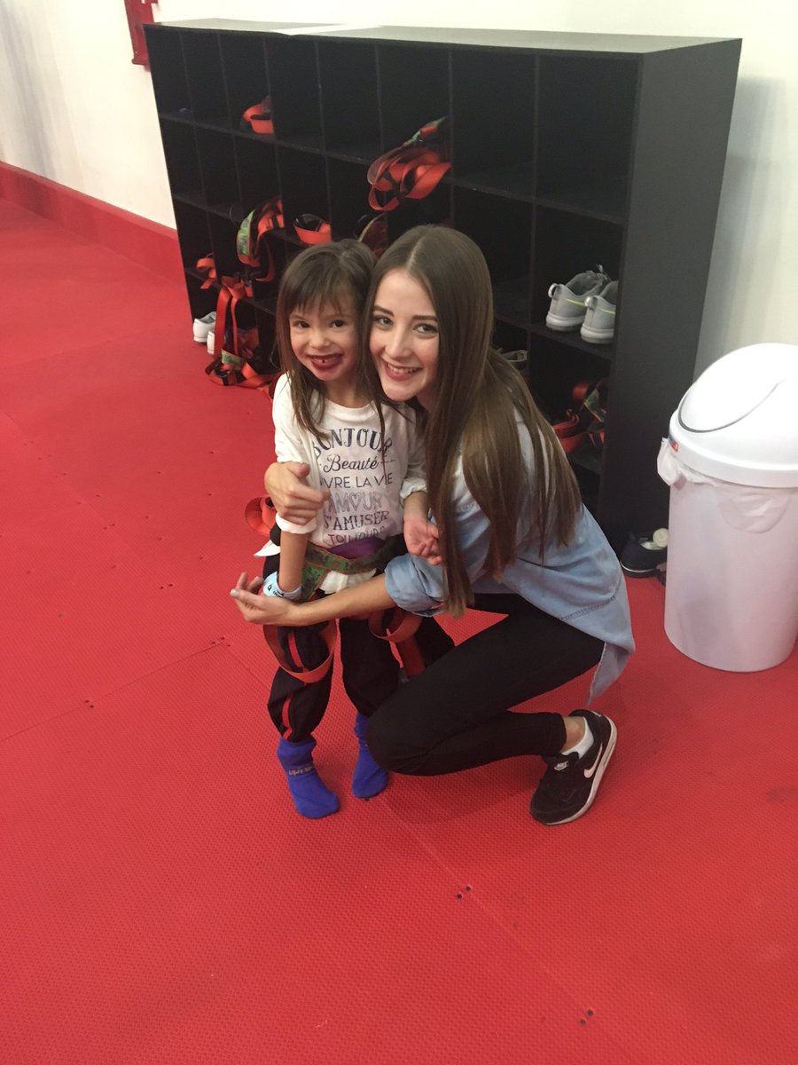 ValeriaEstradaC's tweet photo. 👸🏼👸🏼 https://t.co/7JkK8u5flS