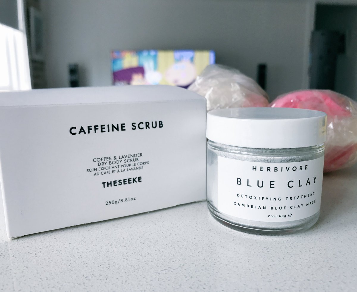 VeryVera_'s tweet photo. Me time! Bath bomb, coffee scrub and clay mask 👏🏼😊💆🏼  thanks @Ness_Jones @twaltermann13 #mummytimeout https://t.co/QaYYjYWvaI