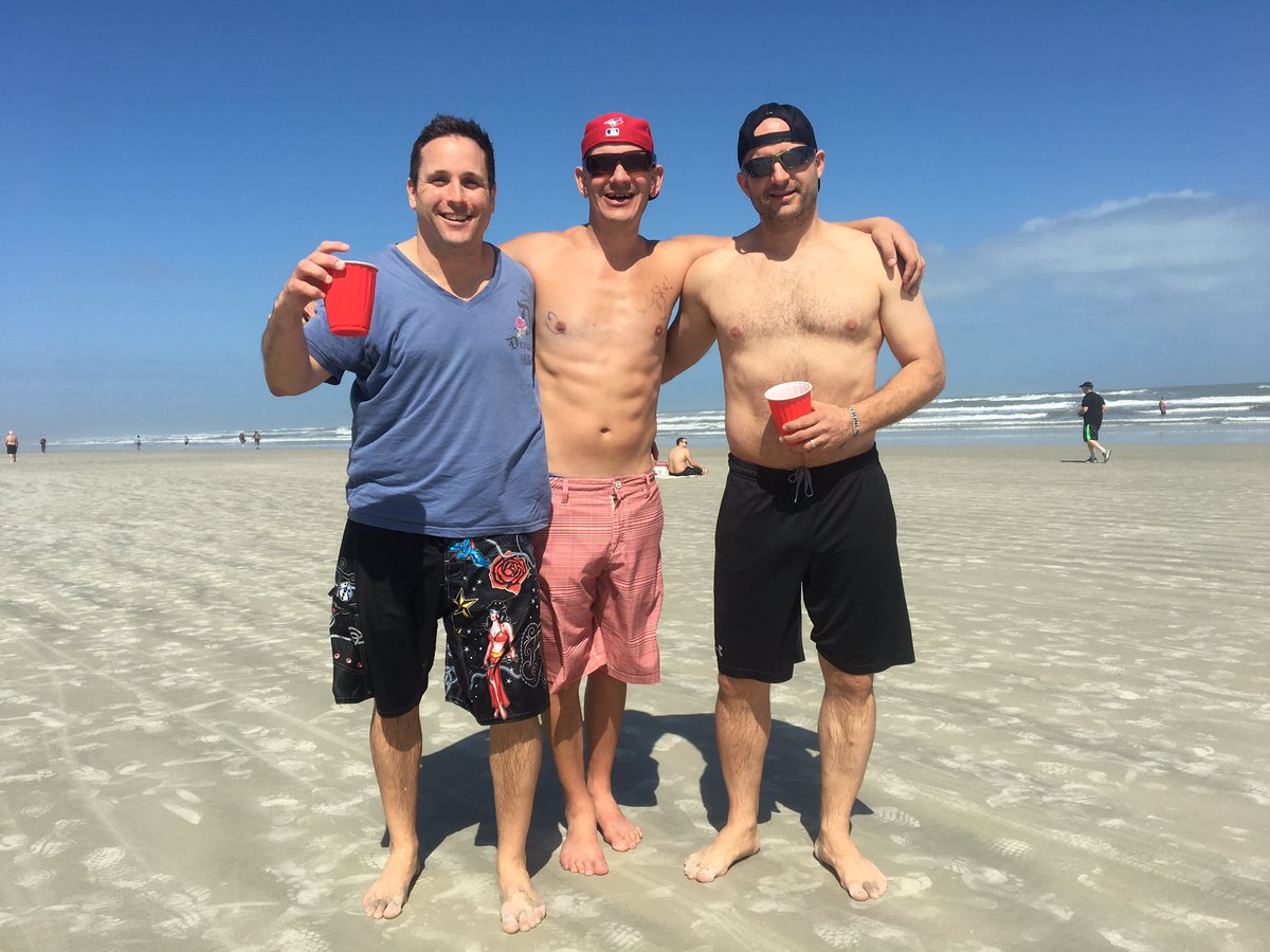 roymundy77's tweet image. How much you bench? @RejeanRealEst8 @jroons24 @chiefhookspin