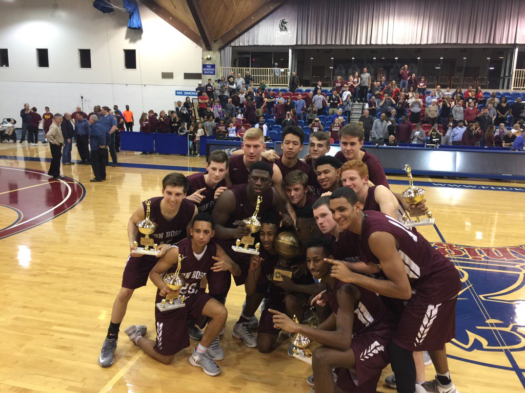 VarsityAces's tweet photo. Don Bosco Prep - 2017 Jamboree Champions after a 53-52 win over Bergen Catholic. https://t.co/ZuZ7NuKO6D