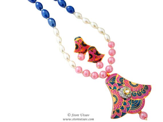 StoreUtsavIndia's tweet photo. https://t.co/gPc61YamBX #NecklaceSetPink #CopperEarrings and #Pendant with #Enamel Work from Rajasthan in West India @etsy #pinkjewelryset https://t.co/w8ydEbyAn8