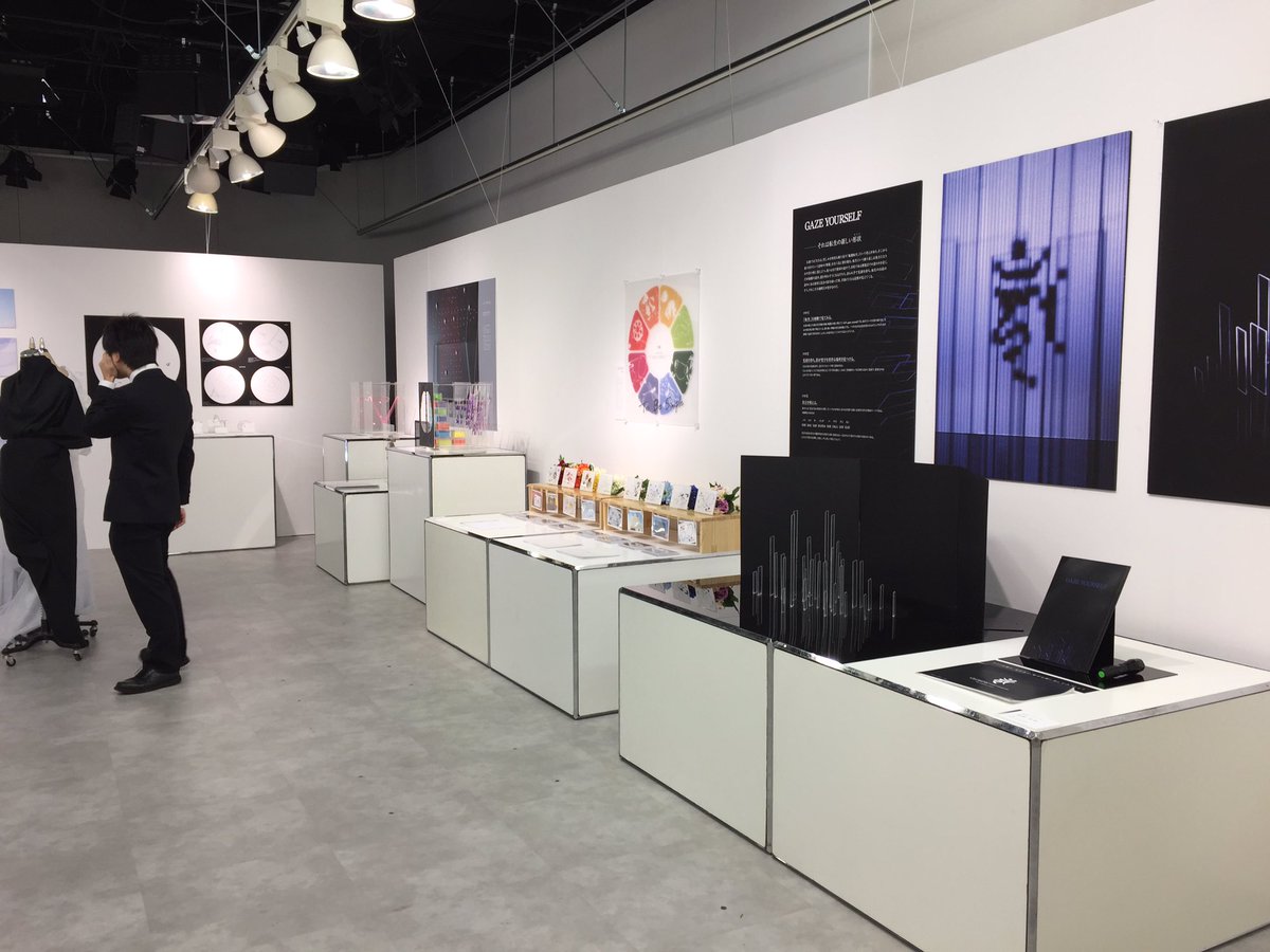 トライデントデザイン専門学校 本日から卒業制作展がスタートしました 皆さまのご来場お待ちしております トライデント卒展 卒業制作展 トライデントデザイン イラスト グラフィック Cgデザイン マンガ 漫画 インテリアデザイン T Co