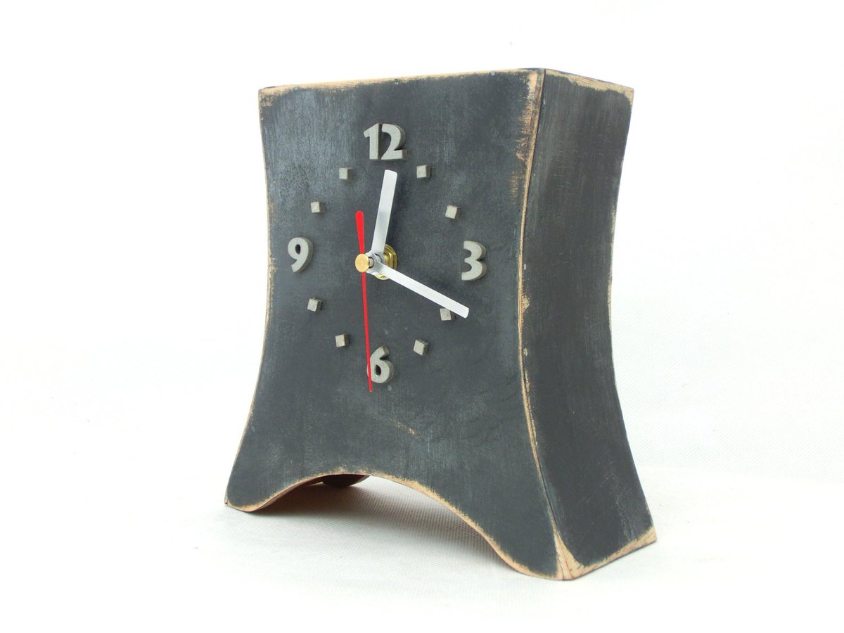 ArtmaVintage's tweet image. FREE SHIPPING Table clock, Grey Wood Desk Clock, Arrow Grey Silver… tuppu.net/8e0f1f0c #mothersday #SilverClock