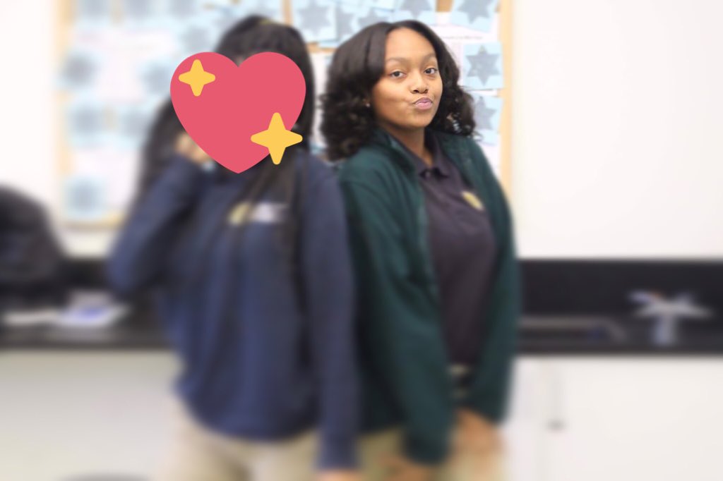 Nanni_macc's tweet photo. #ChicagoGirlsBreakTheIntermet 💕😘 https://t.co/4dZFZVsM4n