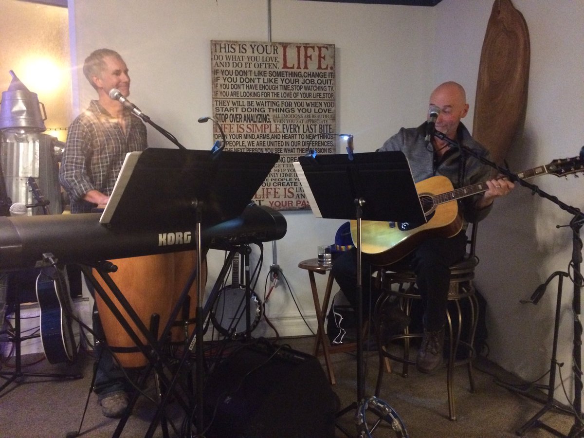 ChefPamFanjoy's tweet photo. Great night with the music of #childoftherain in #hillsburgh #thefriendlychef https://t.co/wwAZmHWRwo