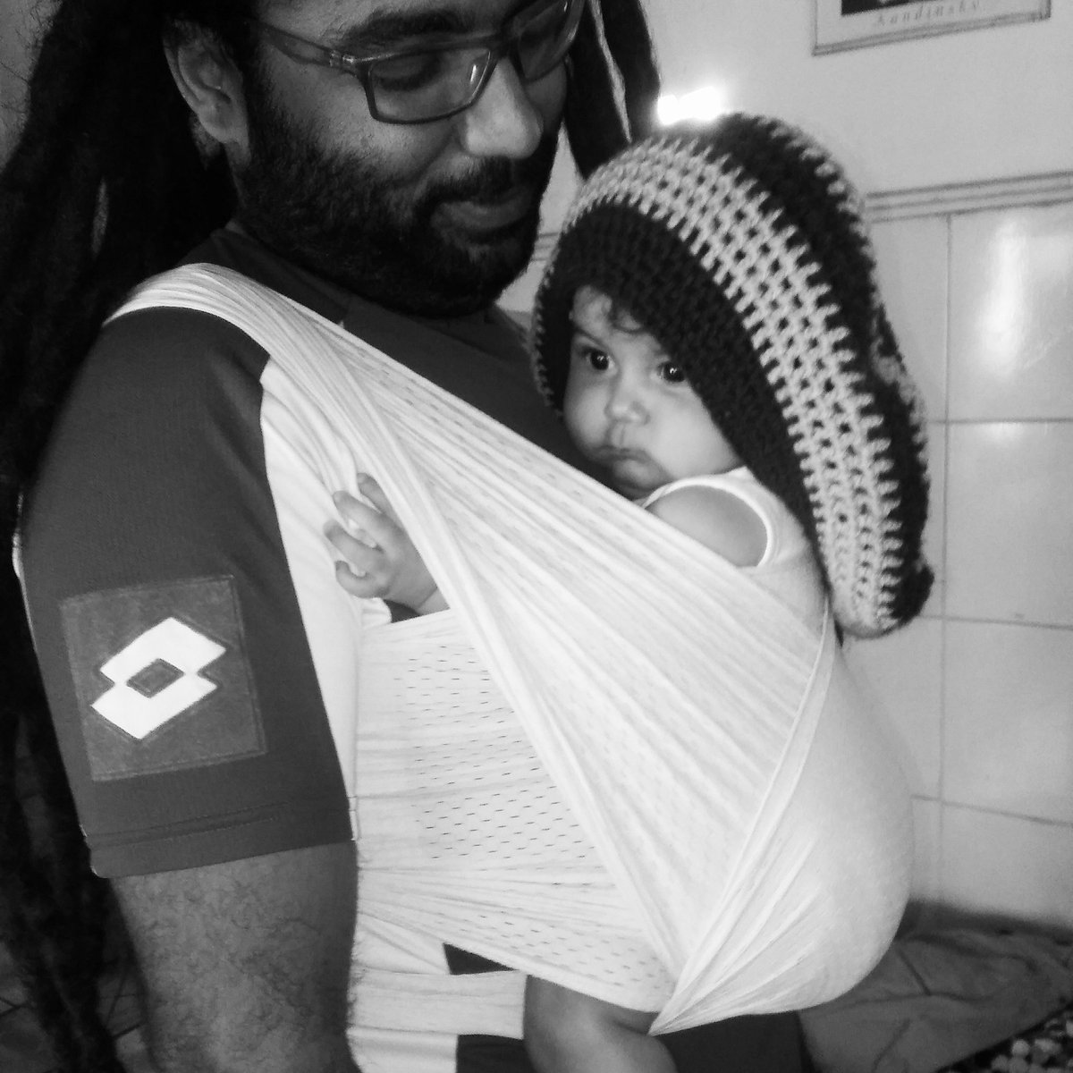 mundoaflora's tweet photo. #slingébemtratar #mundoaflora #babywearing #babywearingbrasil
Pai também usa sling! Temos arte para quem carrega, independente de gênero! https://t.co/a7MHIn6aKD