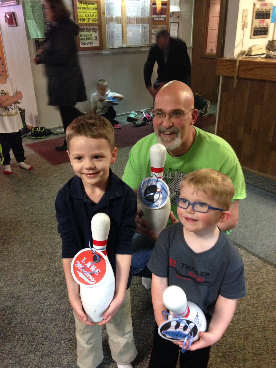 kurkwiedel's tweet photo. Family Bowling tonight at Thayer Central. Love to watch our families interact with each other.
Thank you to Blue Valley Bowl for sponsoring! https://t.co/EHaPe9NMzm