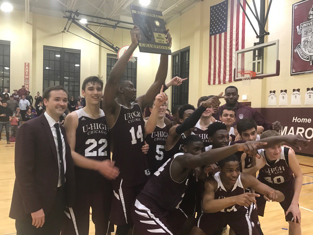 UHigh_Maroons's tweet photo. UHigh Chicago Maroon's Regional Champions 2017. #GoMaroons https://t.co/237vpEghC5