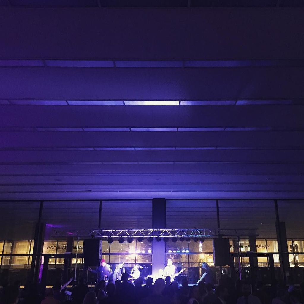 COREdc's tweet image. Night at the Library. #rockthestacks #mlklibrary #dcmusicscene #supportyourlibrary ift.tt/2lEI8Nr