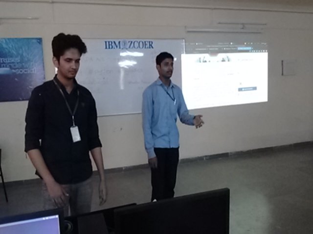 MozClubZeal's tweet photo. Shubham and Prinkle talking about online petitions and why you should fight to #ProtectTheWeb #MozillaCampusClubs https://t.co/36aCo1vcfX