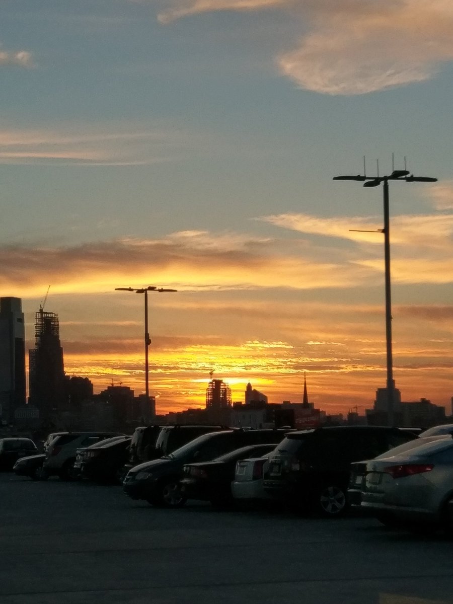 justtawanda's tweet photo. #philly https://t.co/1MKCdlWpjN