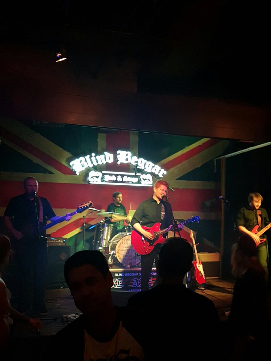 <a href="/20CofStonySleep/">TCOSS</a> rocking out and keeping the energy high! #livemusic #yyc @ThePortalMag <a href="/yycshows/">YYCShows</a> <a href="/bsr_sarah/">sarah_</a> <a href="/Ent_Calgary/">EntertainmentCalgary</a> <a href="/YYCMusic/">Ear♭en♩er YYC</a>