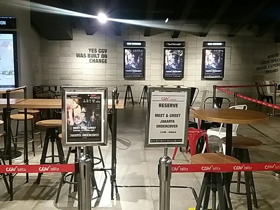 Lokasi meet &amp; greet @MKJUCmovie di <a href="/CGV_ID/">CGV Cinemas</a> <a href="/Plaza_Slipi/">Plaza Slipi Jaya</a>
