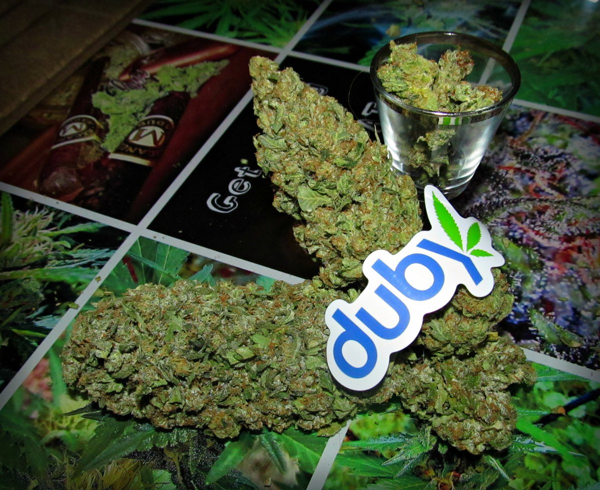 A4angelV's tweet photo. Not the big nug... NOOOOO! Dont break up the #BigNug ! https://t.co/5NMFuTXGsU