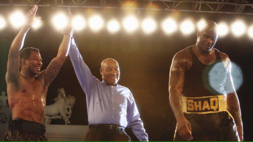 _GaryWilliam_'s tweet photo. Shane Mosley v SHAQ 
#Catchweights https://t.co/Ivcph53Bze