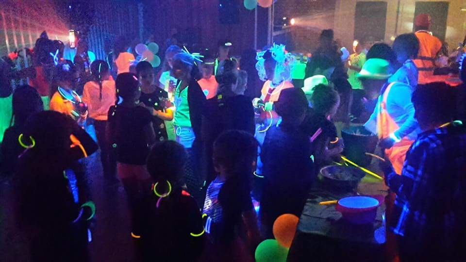 De Neonparty gisteravond was een groot succes!