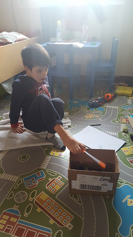 dacilmp's tweet photo. El Mindfulness nos ha dejado claro que tenemos #mentedemono pero mi hijo además tiene pie de mono jajaja https://t.co/aB9vMyRZSJ https://t.co/5ZN4BKdPeX