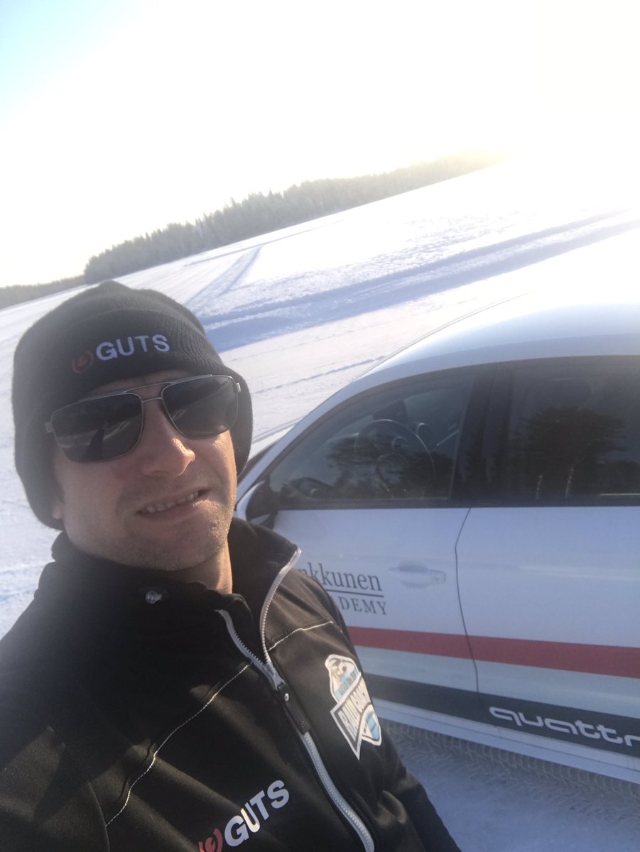 Krisse_Sohlberg's tweet photo. Another beautifull day in #kuusamo. Another fun day teaching at lake. #JKDA #juhakankkunendrivingacademy @GutsSuomi https://t.co/PgWOh8PHVZ