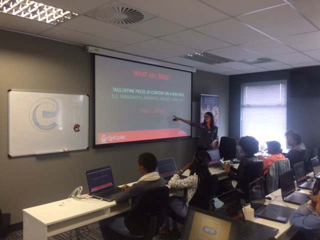 Entelect's tweet image. Sam takes us through HTML, explaining ID's and classes are  @GirlCode_za #GCworkshopseries #womeninSTEM