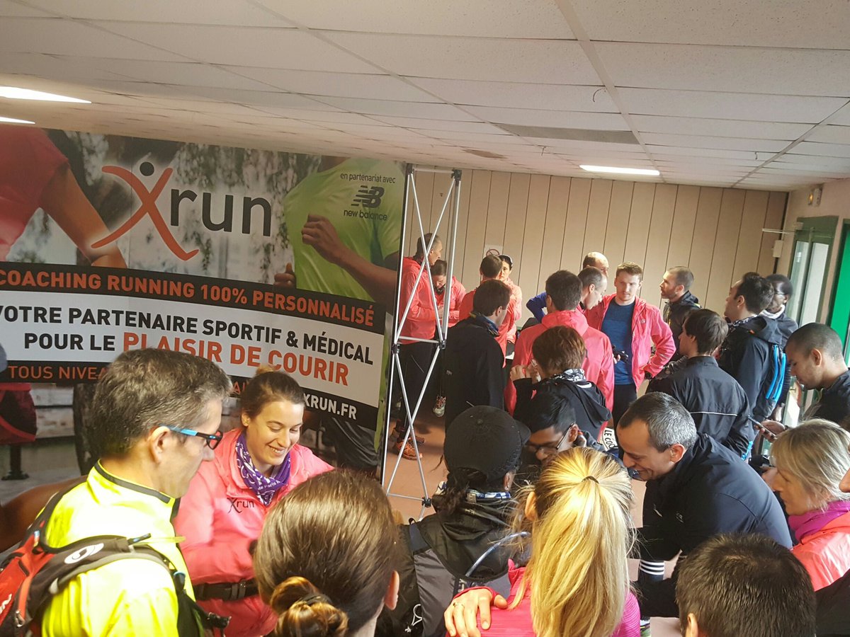 Accueil participants dernier entraînement #EcotrailDeParis #Chaville <a href="/chaville/">Chaville</a> @EcoTraildeParis <a href="/NewBalanceFR/">New Balance France</a> <a href="/SimAltiParis/">SimAltiParis</a> <a href="/lifeplussd/">Life+SportDevice</a>