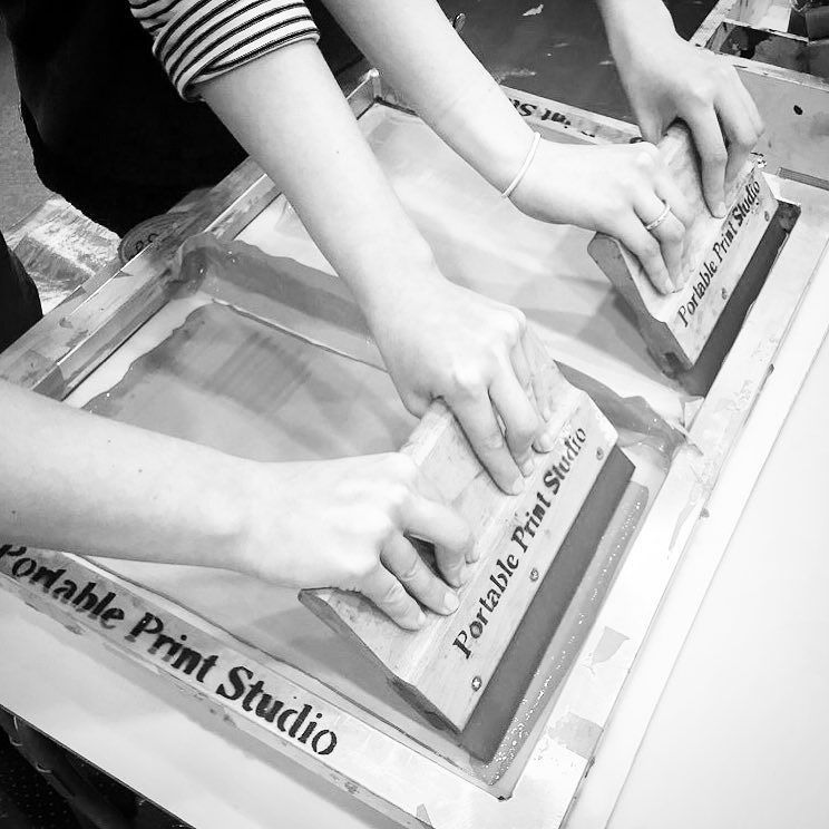 bosseandbaumart's tweet photo. #squeegee #prints #mess #messmaking today @bosse_and_baum with @portableprintstudio happen⦠https://t.co/TSiLw08V2f https://t.co/WycJLjXvc9