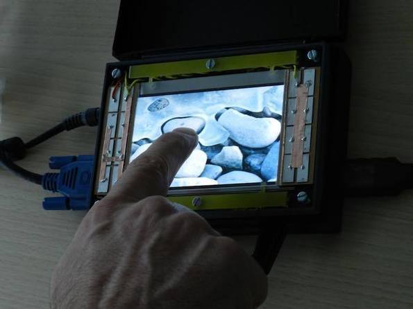 _DigitalMotion's tweet image. Au doigt et à l&apos;oeil : le livre numérique à retour tactile s’invente actualitte.com/article/report…