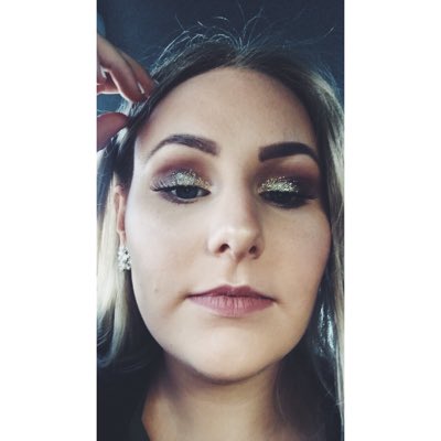 Kristbjorgst's tweet photo. #NewProfilePic https://t.co/aoVYcerESO