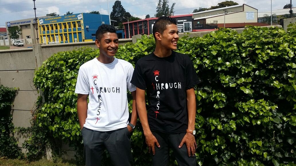 KyleAbraham10's tweet photo. Four 13 shirts still available!!! 
Price 150 per shirt 👚 
Contact Kyle 0768621317 Reagon 061 328 7836 
God bless 🙏 😇 https://t.co/yB8cMvvvIf