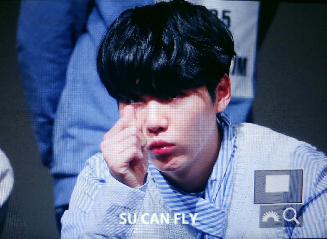 suga930309com's tweet photo. 170225 캡짱전도사 #슈가 #SUGA @BTS_twt https://t.co/ZbWTL6VopD
