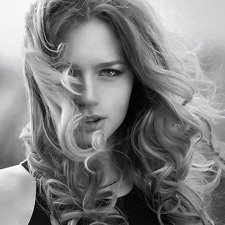 lq__g's tweet photo. ❥
      ❥
          ❥ۧ
حآفظي على كل مآ يجعلک تتمسكين بضحگتک 
و عفويتک و جنونک،، https://t.co/QowoBaxmhY