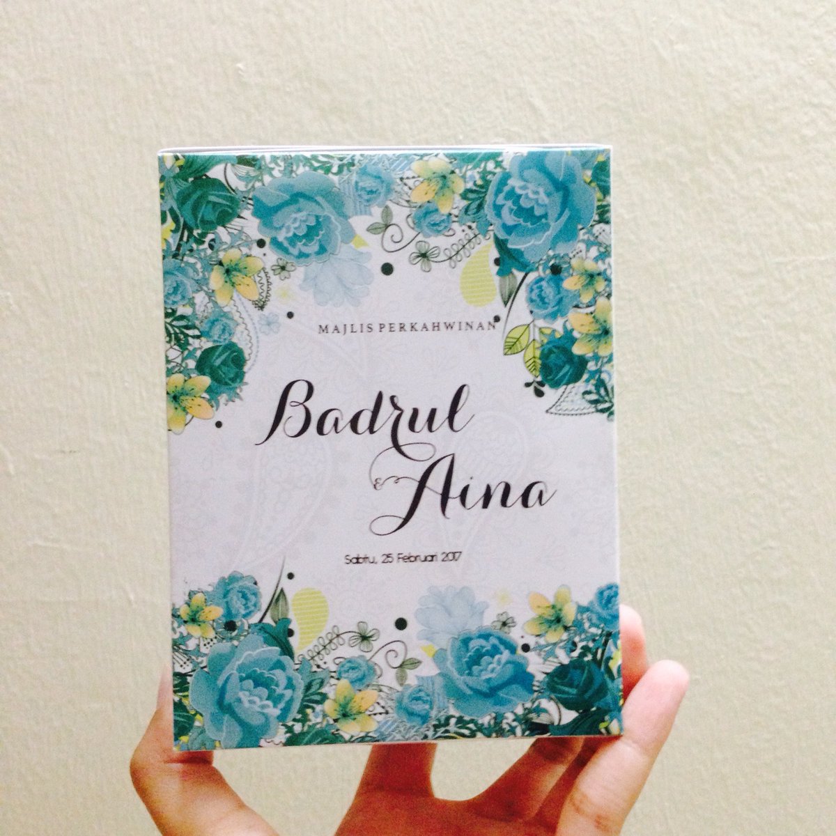 nrfrhidxy's tweet photo. Kitorang pun nampak cantik hensem bila bergambar dengan pengantin allahu and that doorgift πΈβ¨
#RaikanCinta #BadrulxAina #STUFFwedding https://t.co/HFmxhVRppy