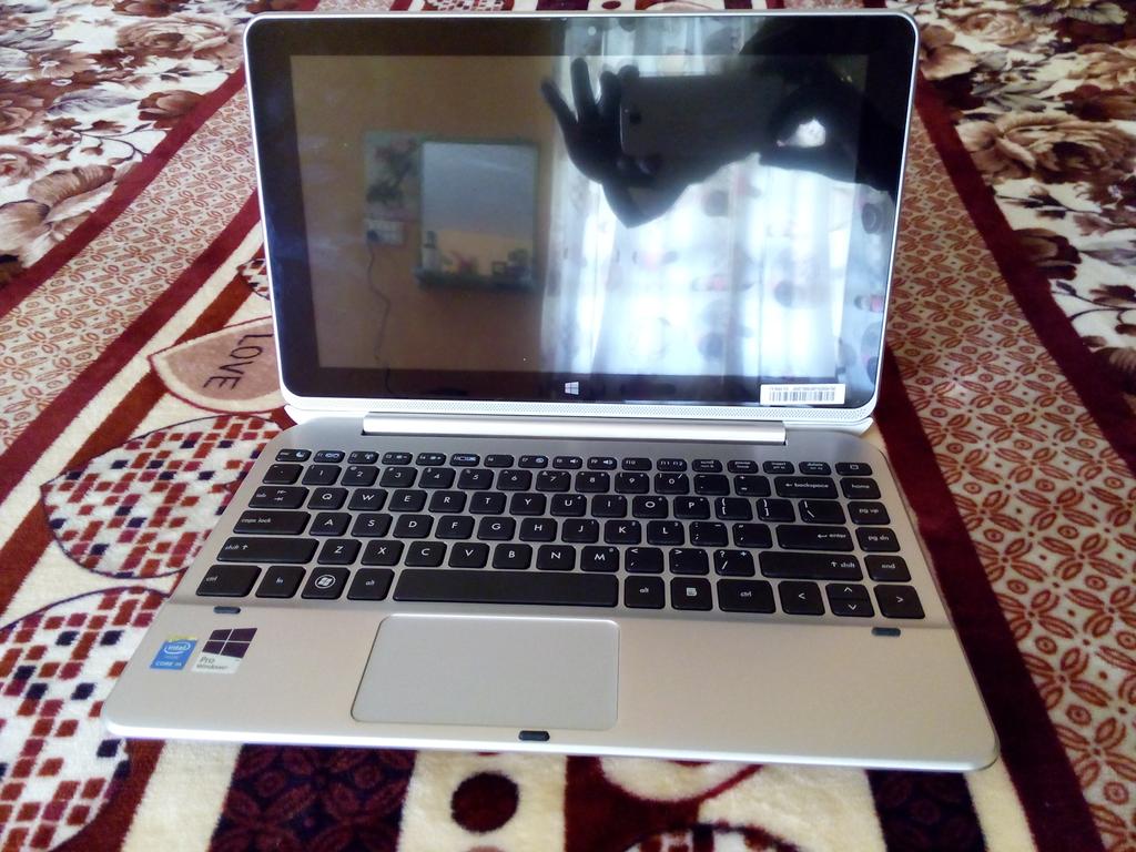 i5rar's tweet photo. Got my Haier Y11B yesterday! So late, but finally. #PMNLS https://t.co/ociZH4OWFp