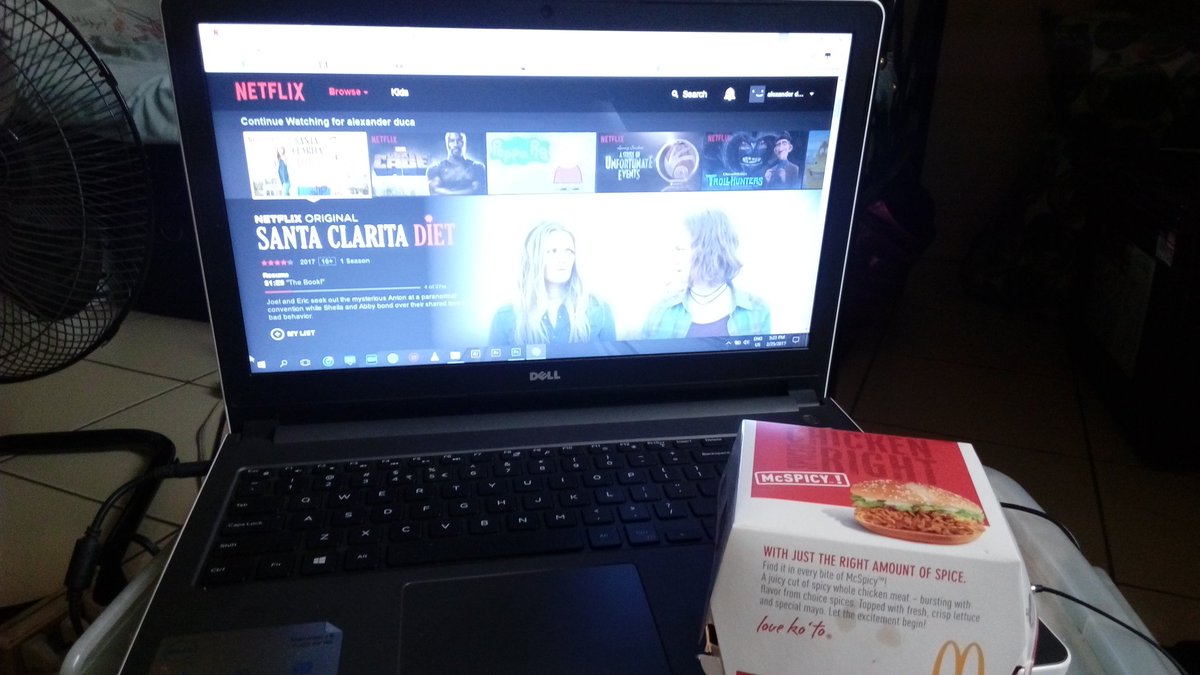 alexanderduca's tweet photo. Netflix + Quarter Pounder. Pwede bang ganito nalang ang life. Ugh. Haha. #DoNotDisturb #MuchAwaitedBreak https://t.co/JkKYNAPp0i