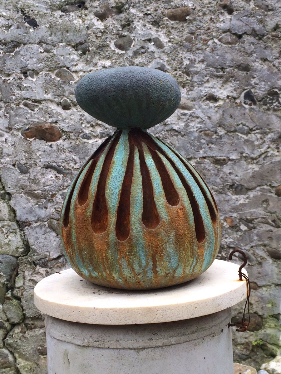 ShorehamArt's tweet photo. Beautiful pots and sculptures in our hidden gem! Come and discover our secret garden. #shoreham #brighton #sussex https://t.co/W1yHlb4bjM