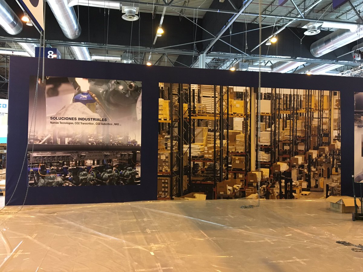 PecomarkSA's tweet photo. Seguimos con el montaje de stand feria climatización y refrigeración  @feriademadrid https://t.co/yZy9gnLOKX