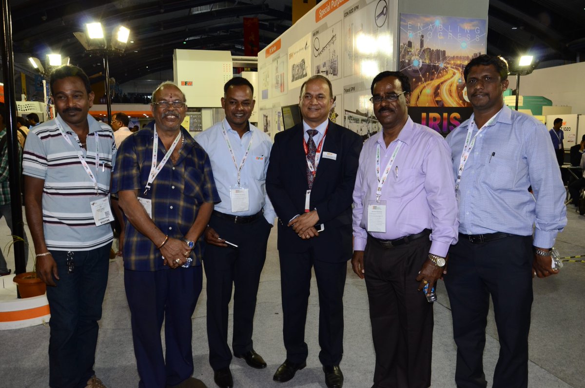 bfwindia's tweet photo. At #IMTEX 2017, Mr. Rajesh Agte, #BFW’s Vice President - Marketing with customers! View our Virtual Booth here:-https://t.co/ao43MBzxoQ https://t.co/UiyrhT3zEx